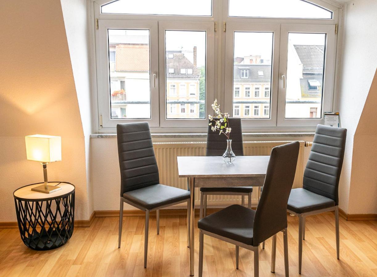 Blue Chili 99 - Grosszuegiges Loft Wlan Boxspringbett Bis 4 Pers Appartement Leipzig Buitenkant foto
