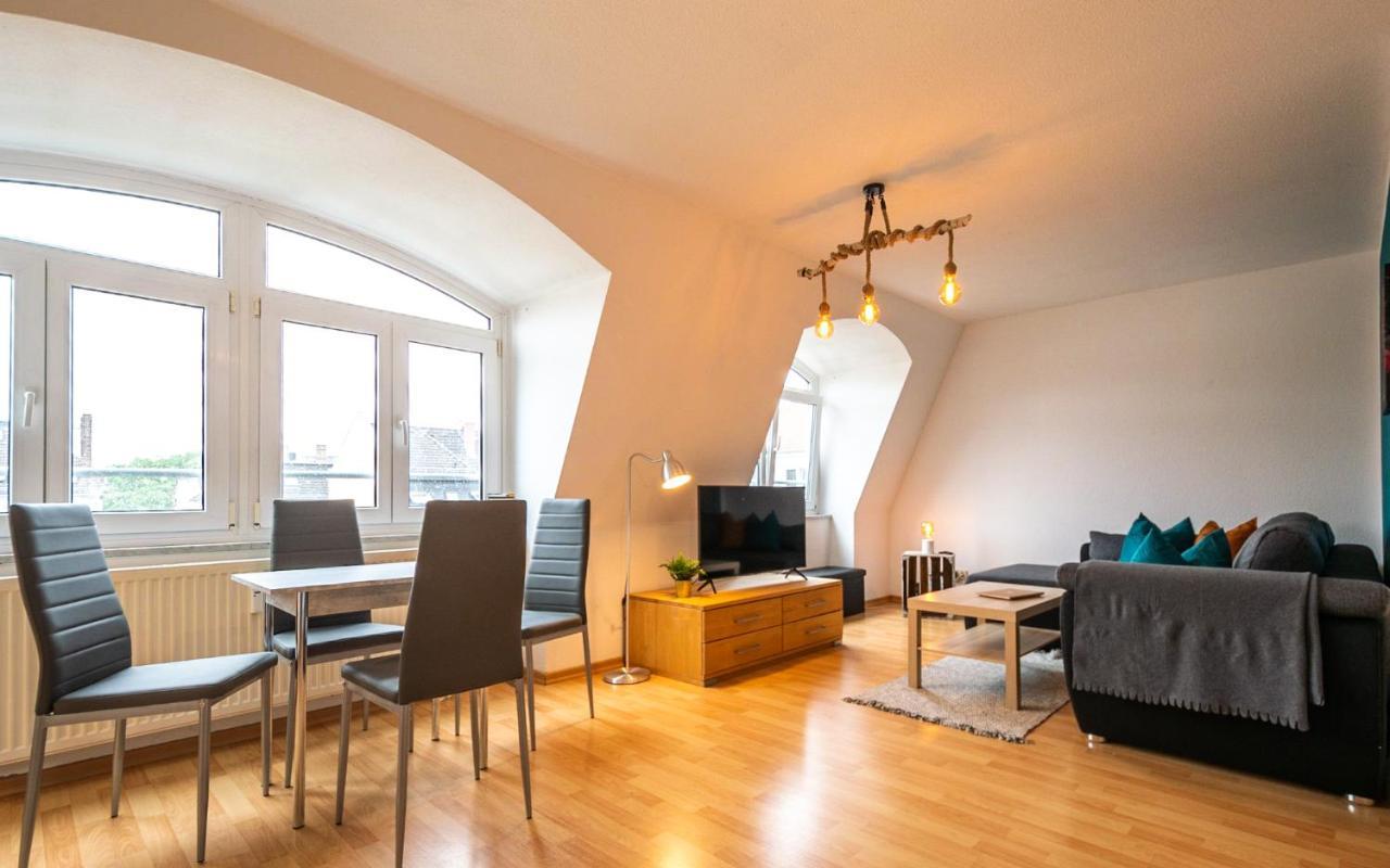 Blue Chili 99 - Grosszuegiges Loft Wlan Boxspringbett Bis 4 Pers Appartement Leipzig Buitenkant foto